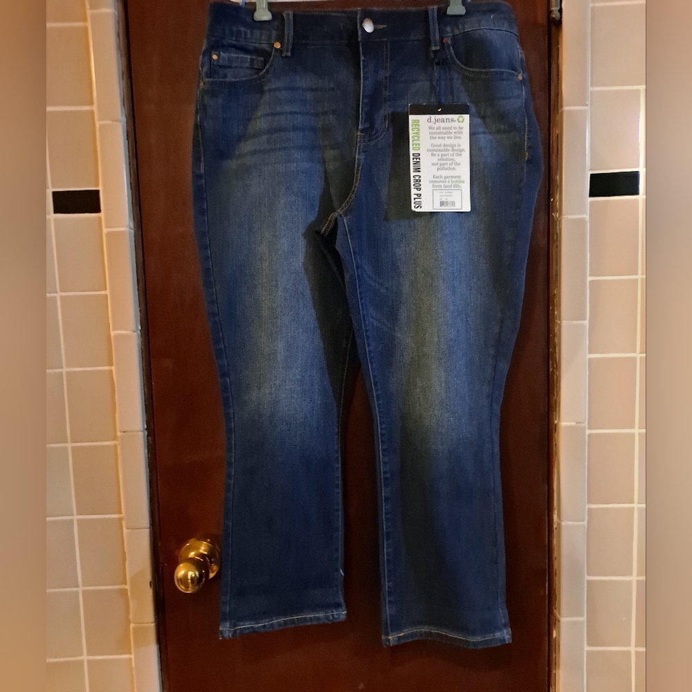 New d. Jeans crop jeans size 14w